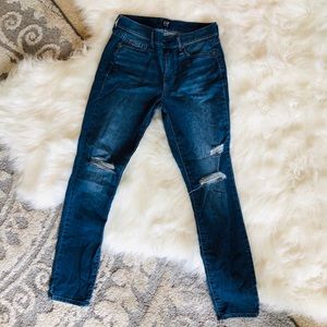 GAP skinny jean pants